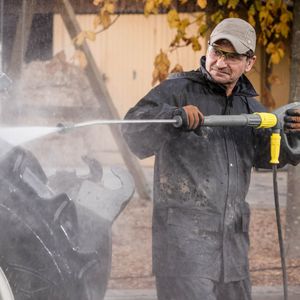Hidrolavadora industrial de agua caliente y vapor HDS 3.5/30-4 M Ea de Karcher