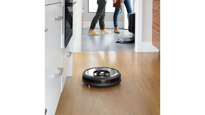 Media Markt tira el precio del robot aspirador Roomba i7 ahora con