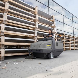 Barredora de pisos hombre a bordo KM 120/250 RD de Karcher